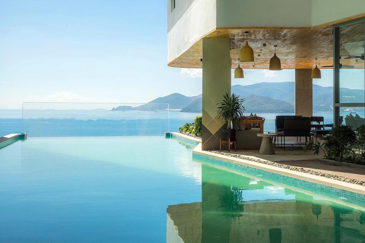 Panorama Central Nha Trang- Vietnam'S Highest Infinitive Rooftop Pool Exterior foto